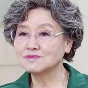 Ban Hyo-jung