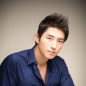 Hyun Woo-Sung