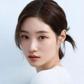 Jung Chae-yeon