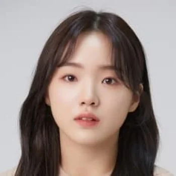 Kang Na-eon