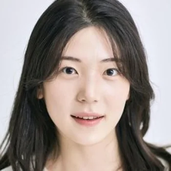 Kang Shin-hee