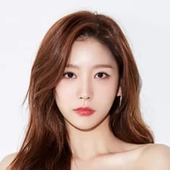 Lee Hwa-Kyum