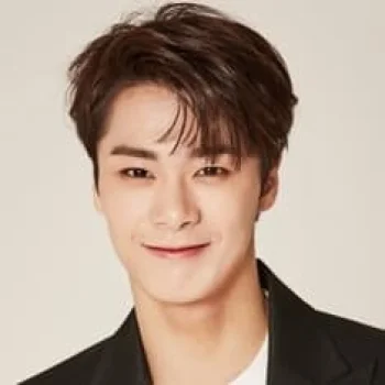 Moonbin
