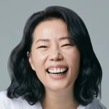 Shim So-young