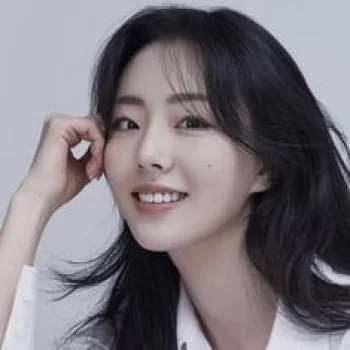 Song Young-ah