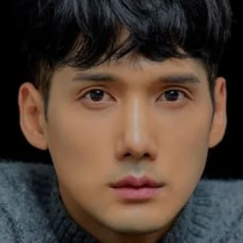 Yoon Hwan